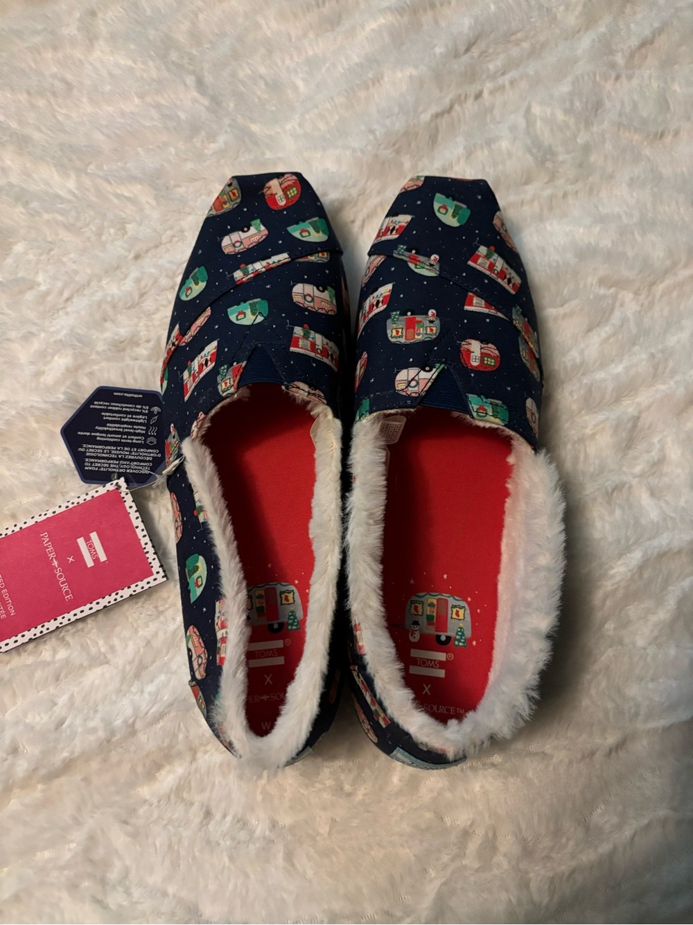 NWT TOMS & Paper Source Christmas Camper Fuzzy Flats Size 12 Winter Cozy New
